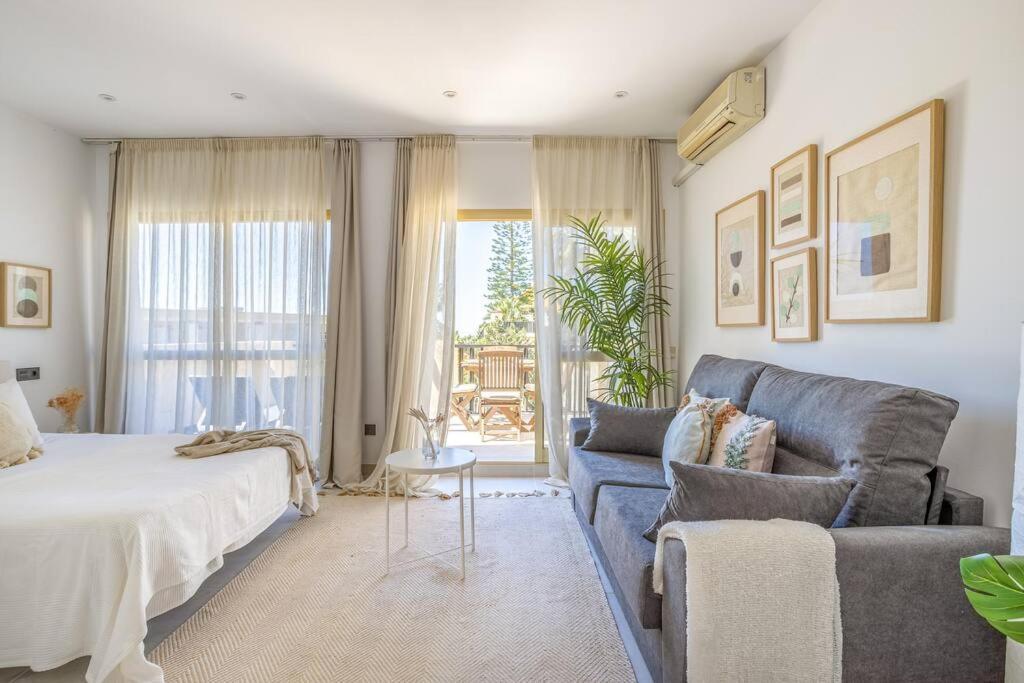 Oleholidays 726 Romana Playa Junto Al Mar Apartamento *